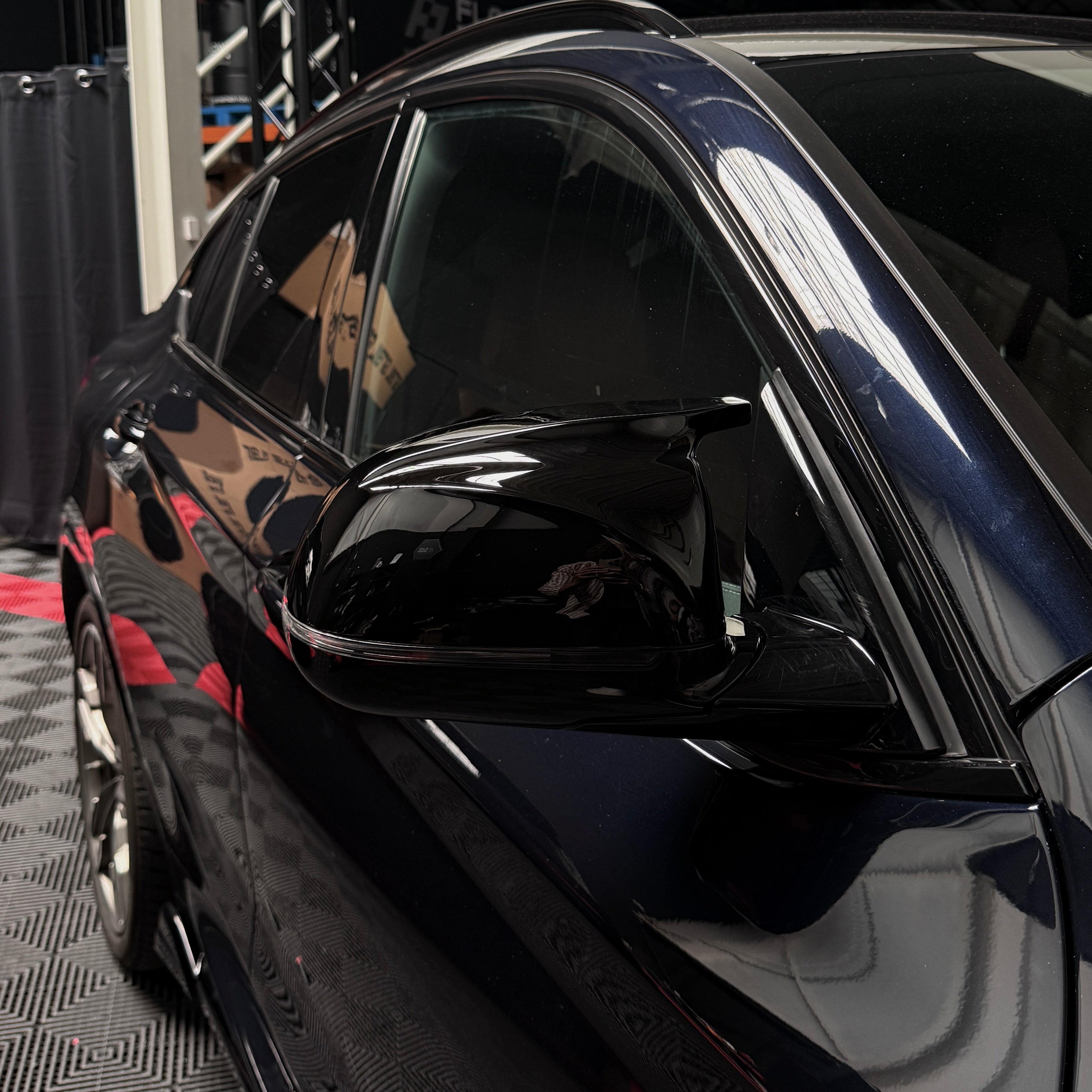 Montierte Spiegelkappe Schwarz Glanz passend für BMW X5 G05