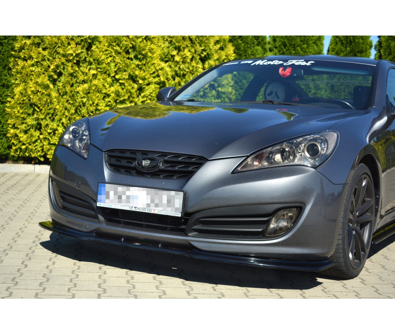 Cup spoiler lip front approach for Hyundai Genesis Coupe