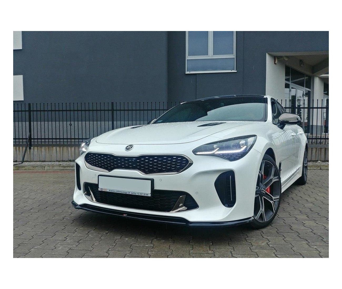 Cup spoiler lip front approach V.1 for Kia Stinger GT