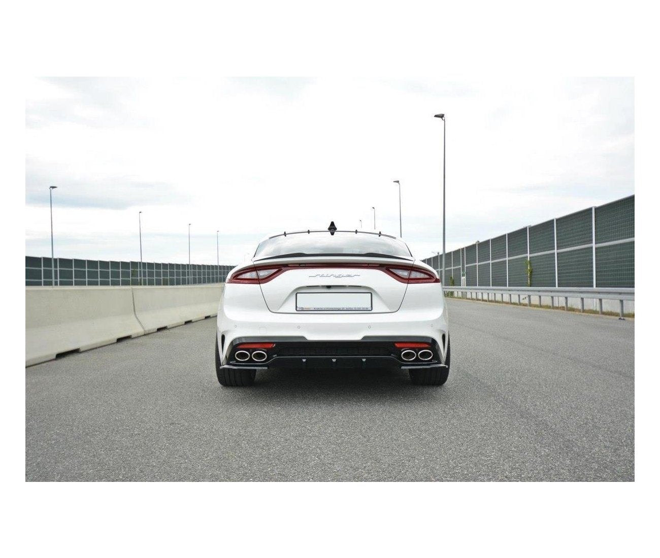 Rear approach flaps diffuser for Kia Stinger GT