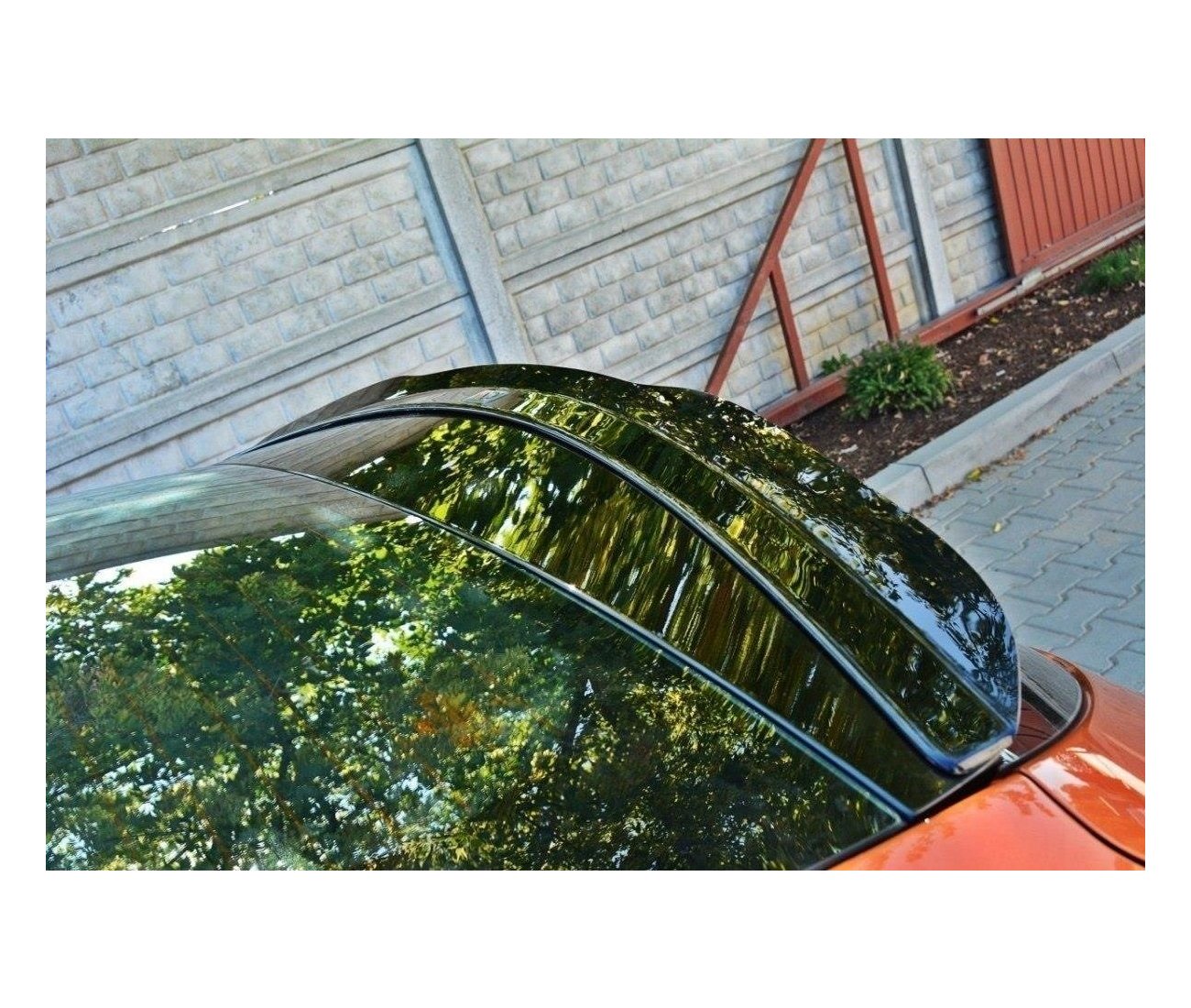 Rear spoiler attachment tear-off edge for Hyundai Veloster