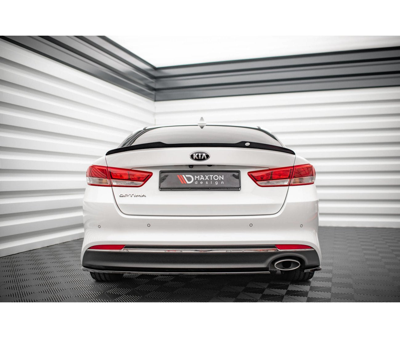 Rear spoiler attachment tear-off edge for Kia Optima