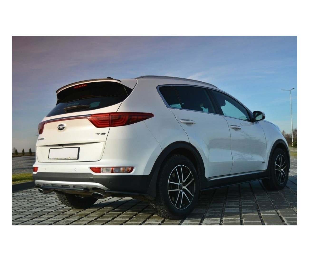 Rear spoiler attachment tear-off edge for Kia Sportage GT-Line