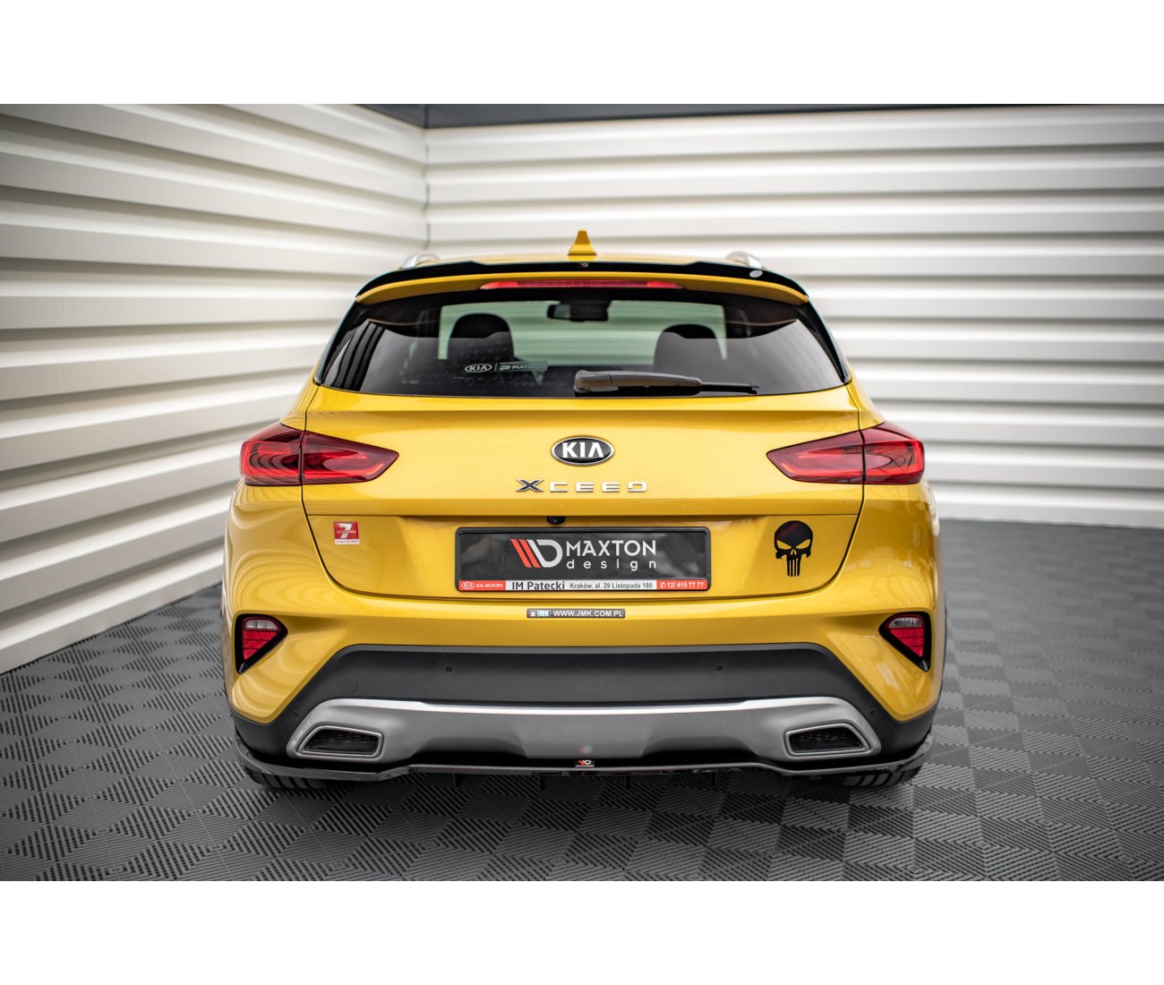 Rear spoiler attachment tear-off edge for Kia XCeed