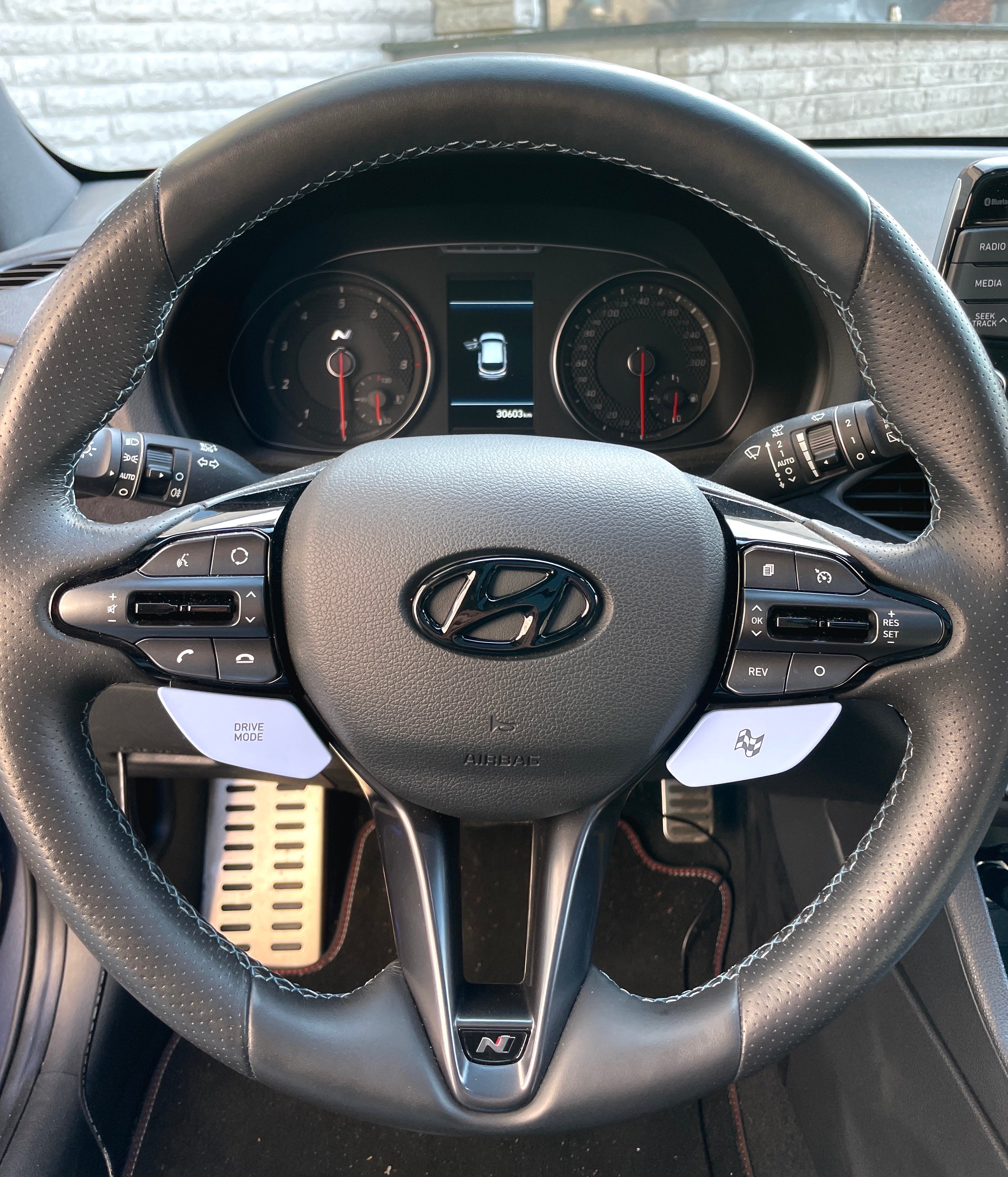 Cover for Hyundai logo steering wheel